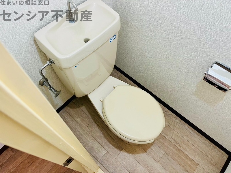 クリスタルコート66のトイレ写真