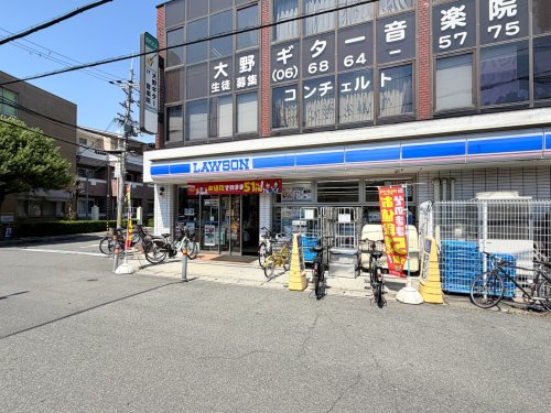 コンビニ　ローソン豊中服部元町一丁目店（コンビニ）まで150m