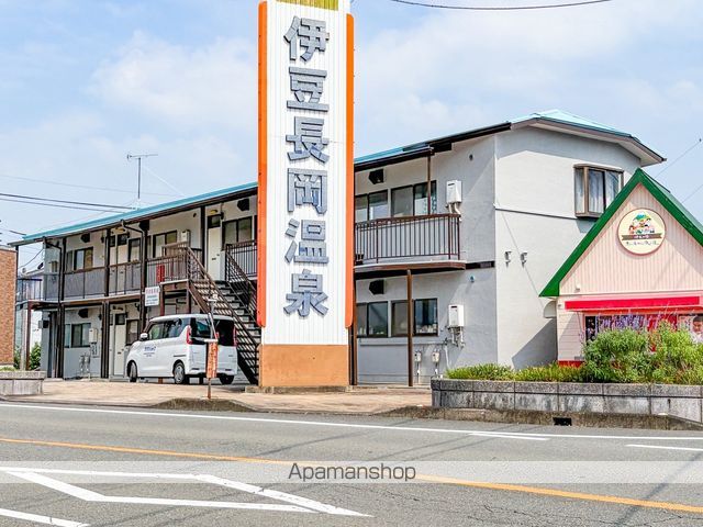 伊豆箱根鉄道駿豆線 伊豆長岡駅 徒歩10分 築40年