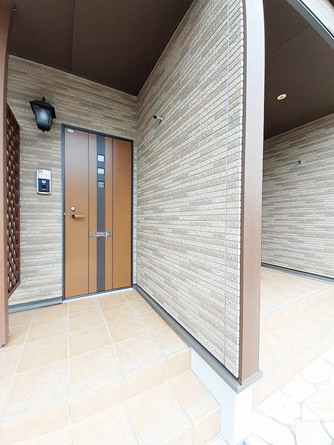 ＪＲ豊肥本線 南熊本駅 徒歩40分 2階建 築12年の玄関写真