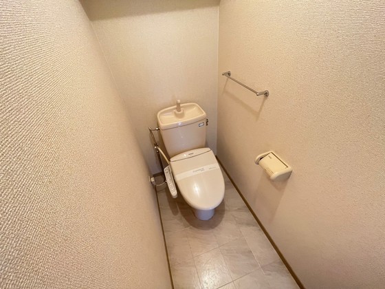 ピース・フルのトイレ写真