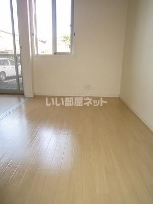 ＪＲ常磐線 赤塚駅 徒歩9分 2階建 築18年の内装写真