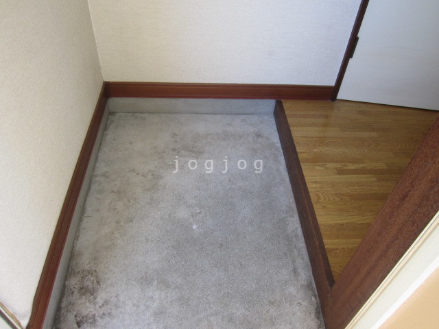 玄関　類似