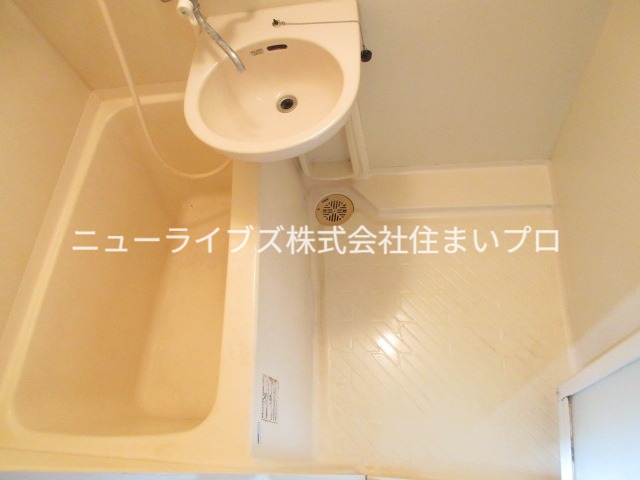 京阪本線 寝屋川市駅 徒歩13分 4階建 築29年の風呂写真