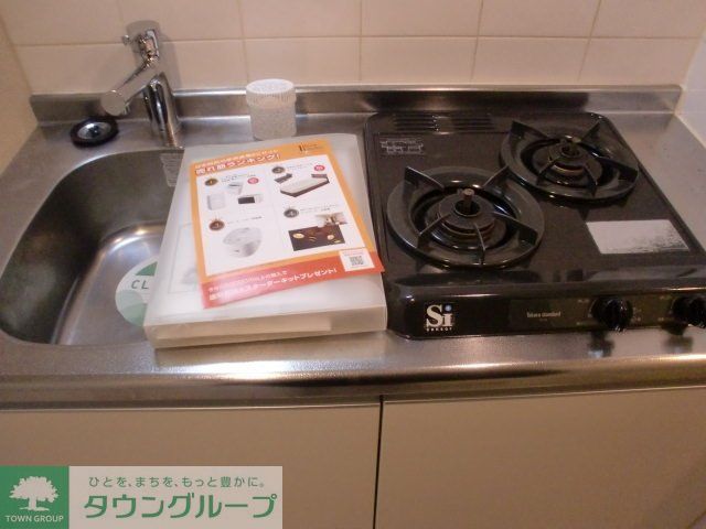 キッチン　システムキッチン（2口ガスコンロ）