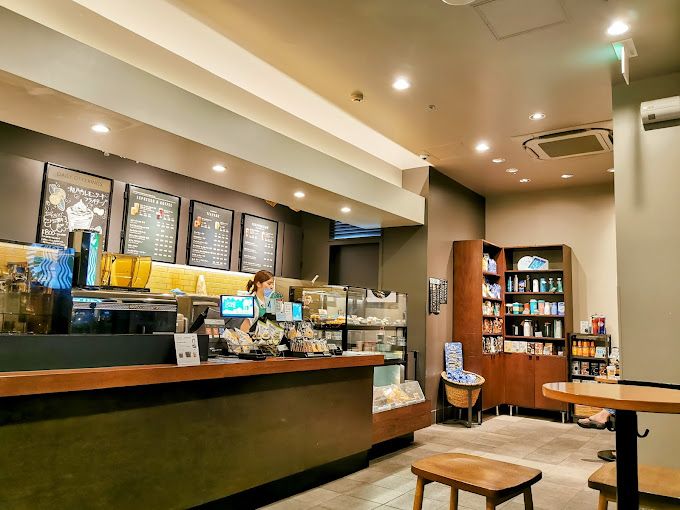 飲食店　スターバックスコーヒー 白金高輪店（飲食店）まで348m
