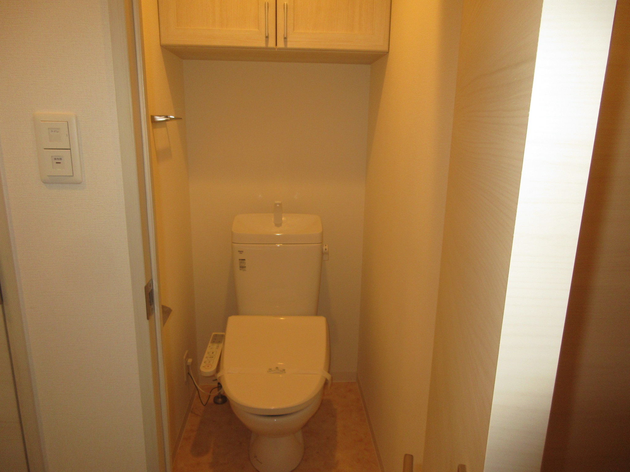 近鉄南大阪線 河堀口駅 徒歩8分 12階建 築8年のトイレ写真