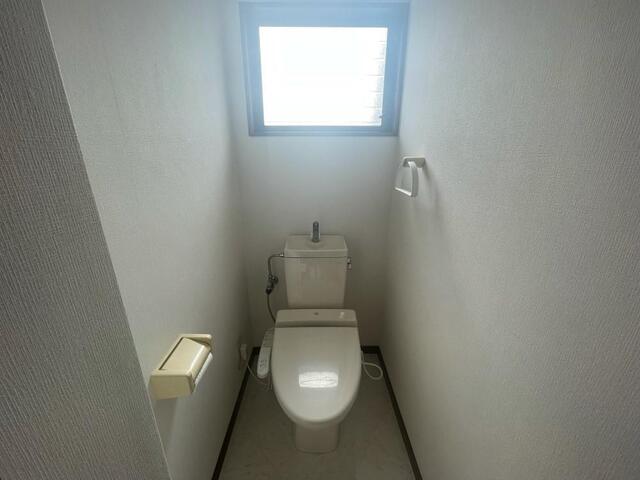 ＪＲ宇野線 迫川駅 徒歩20分 2階建 築28年のトイレ写真