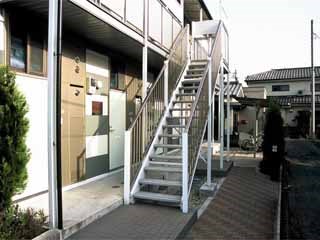 ＪＲ五日市線 熊川駅 徒歩6分 2階建 築27年の外観写真