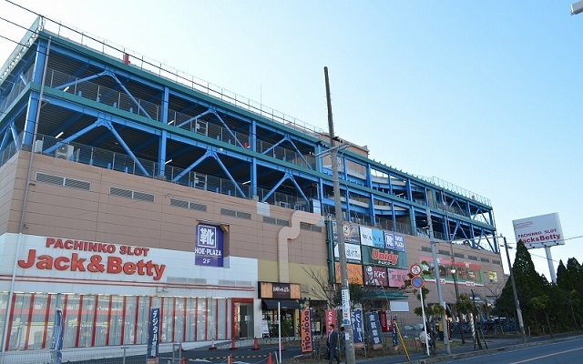 ショッピングセンター　SHOPS（ショッピングセンター）まで1700m
