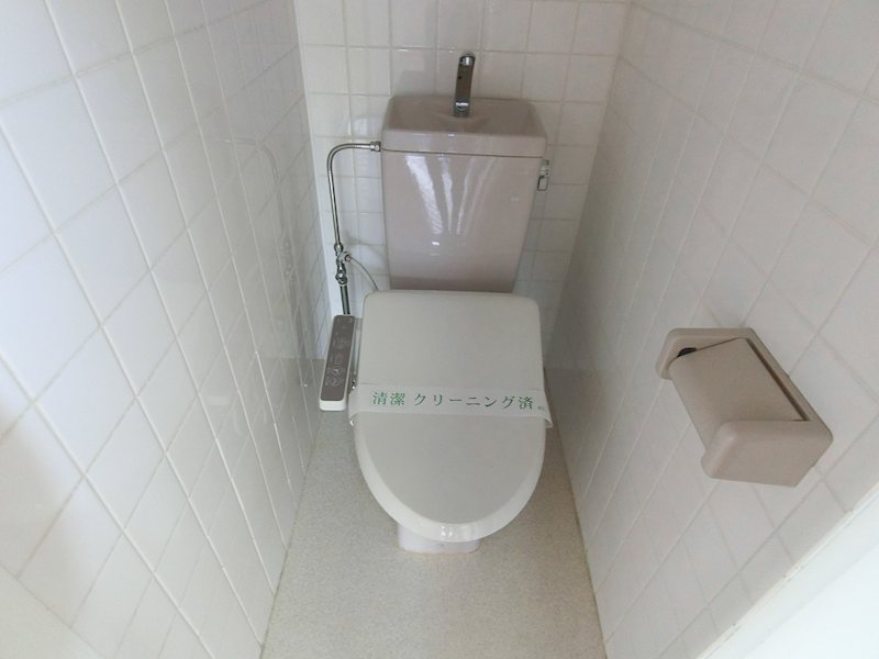 ＪＲ武蔵野線 北府中駅 徒歩7分 3階建 築52年のトイレ写真