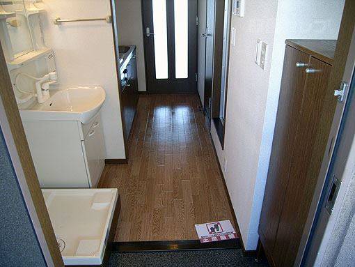 コンフォールメゾンIIの玄関写真