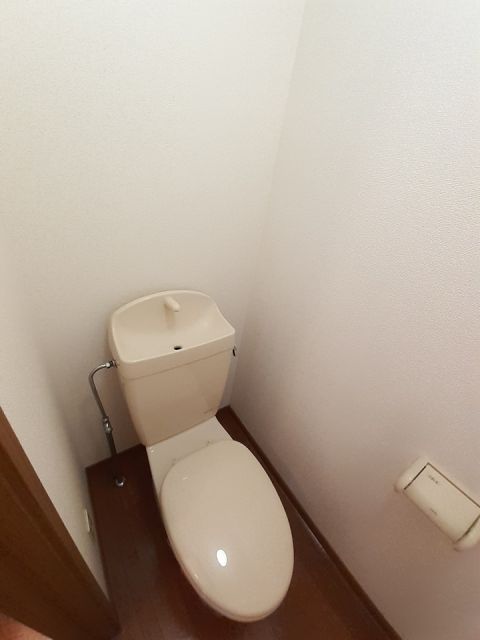 セピアIIのトイレ写真