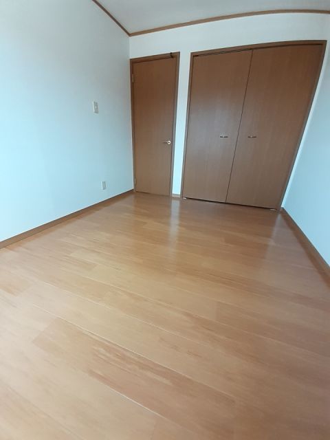 セピアIIの内装写真