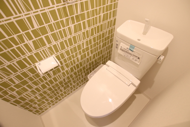 ＪＲ東海道本線 立花駅 徒歩15分 3階建 築9年のトイレ写真