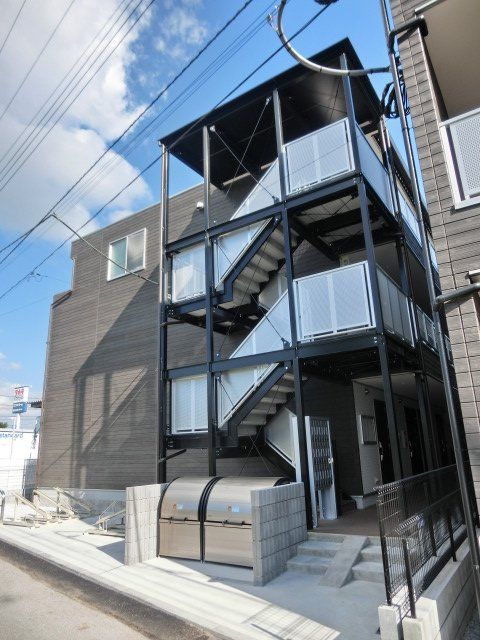 建物外観　千葉寺駅徒歩12分・本千葉駅徒歩13分の立地♪