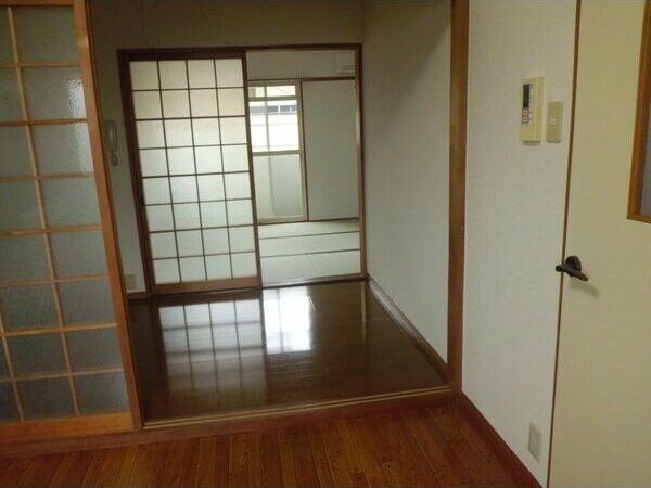 サンライズ大和の内装写真