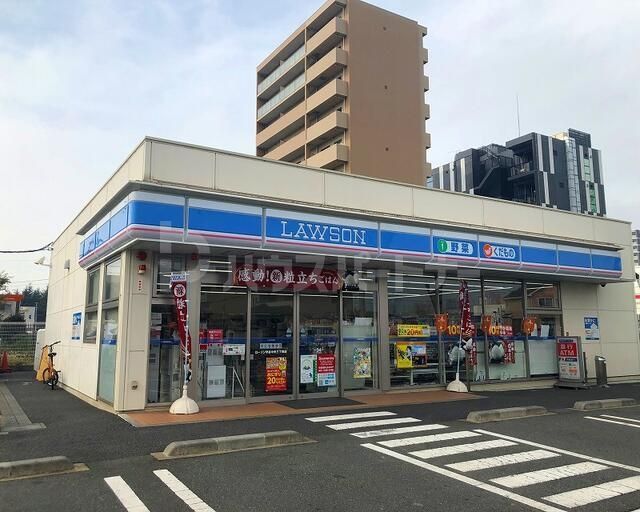コンビニ　ローソン 守谷中央三丁目店（コンビニ）まで630m