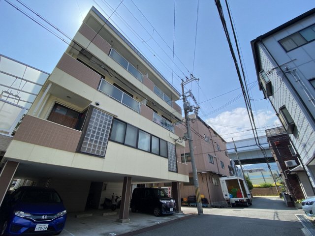 ミヤケンビルの外観写真