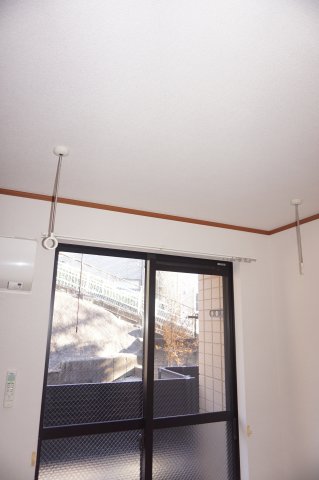 その他部屋・スペース　ヴィラレンガ坂　室内物干し