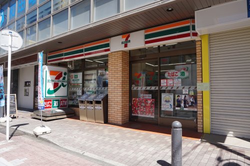 コンビニ　セブンイレブン横浜和田1丁目店（コンビニ）まで355m