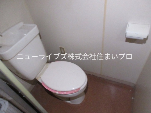 京阪本線 古川橋駅 徒歩25分 4階建 築37年のトイレ写真