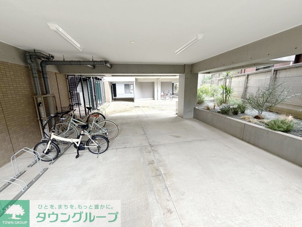 駐車場　部屋探しは株式会社　タウンハウジング　までお気軽にお問合せ…