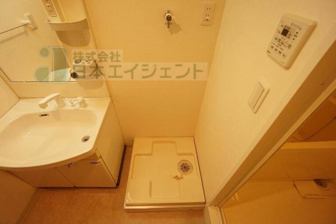 その他設備　洗濯機置場