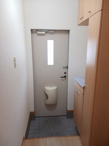 玄関　落ち着いた玄関です