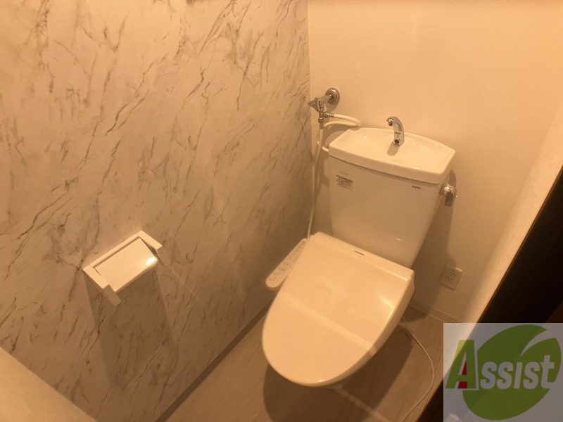 トイレ　トイレです。ウォシュレット付を探している方、おすすめです。