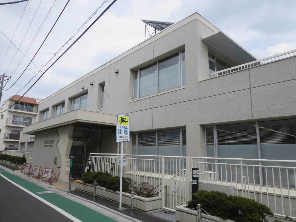 図書館　豊島区立目白図書館（図書館）まで642m