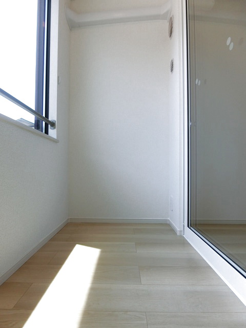 バルコニー　サンルーム付き