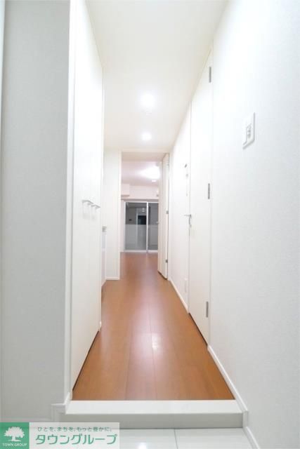 玄関　同じタイプの別部屋写真