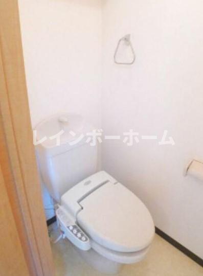 ＪＲ総武線 市川駅 徒歩12分 3階建 築18年のトイレ写真