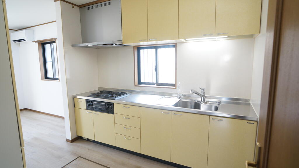 朝気住宅のキッチン写真