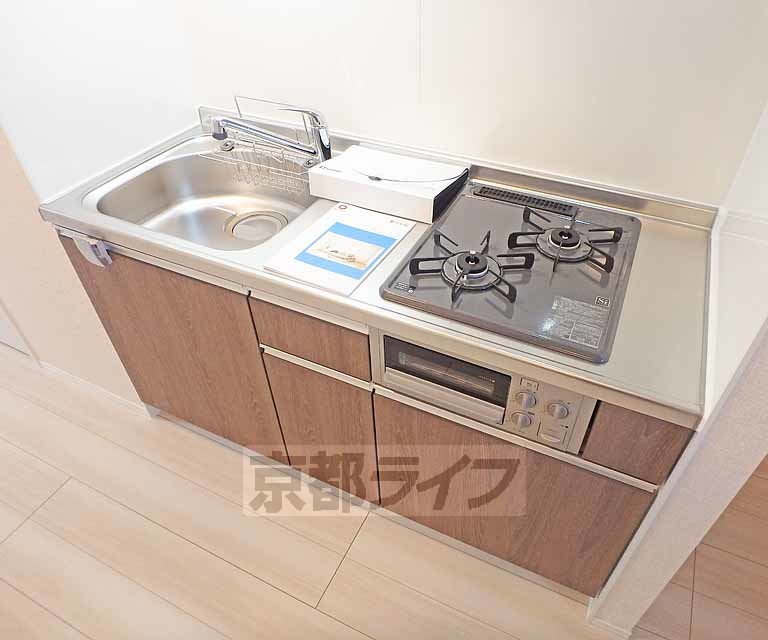 バルコニー　ゆったりと洗濯物が干せるくらい広いです。