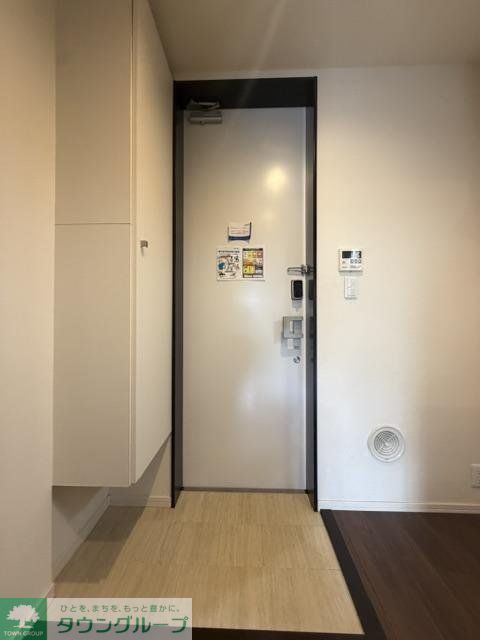 玄関　キッチン