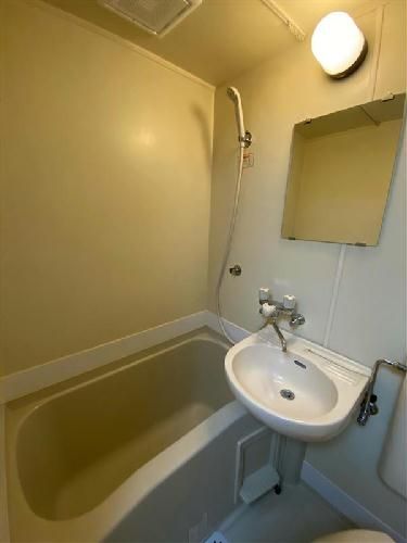レオパレスビレッジ光が丘参番館の風呂写真