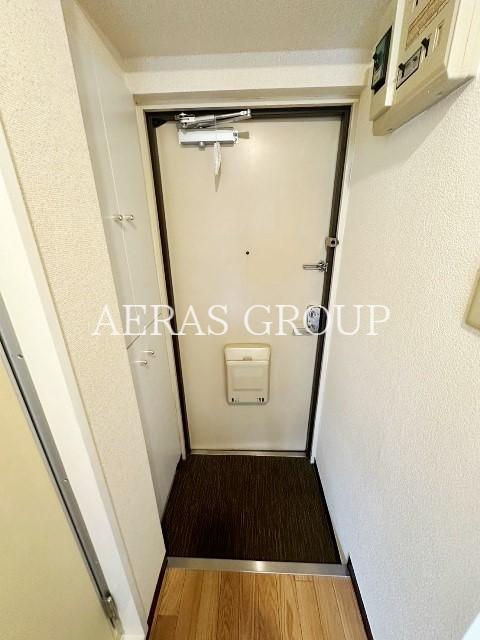 玄関　別部屋同仕様タイプ