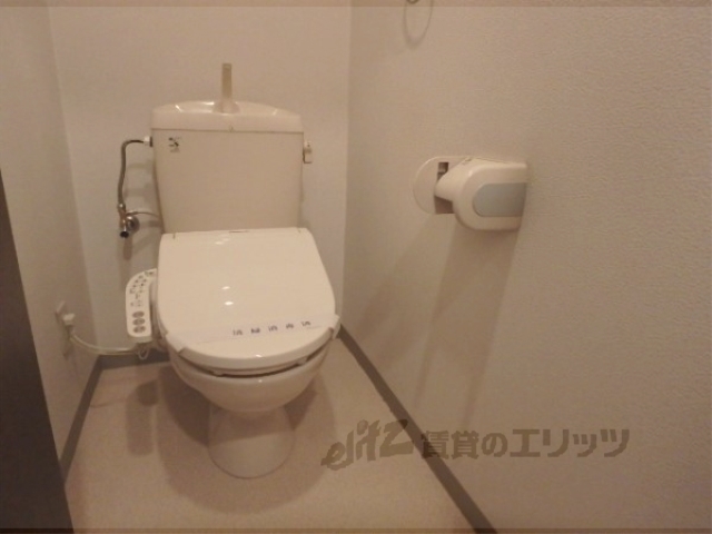 トイレ　ウォシュレット