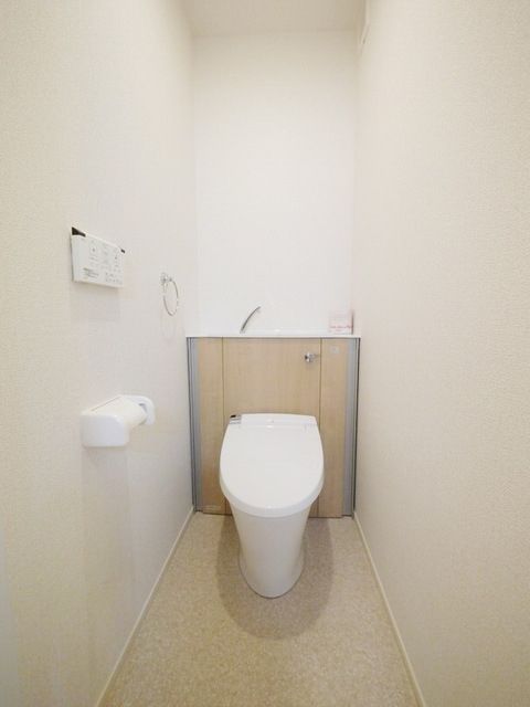 ＪＲ武蔵野線 東所沢駅 徒歩7分 3階建 築9年のトイレ写真