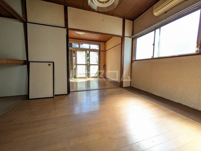 ホシノハイツの居間写真