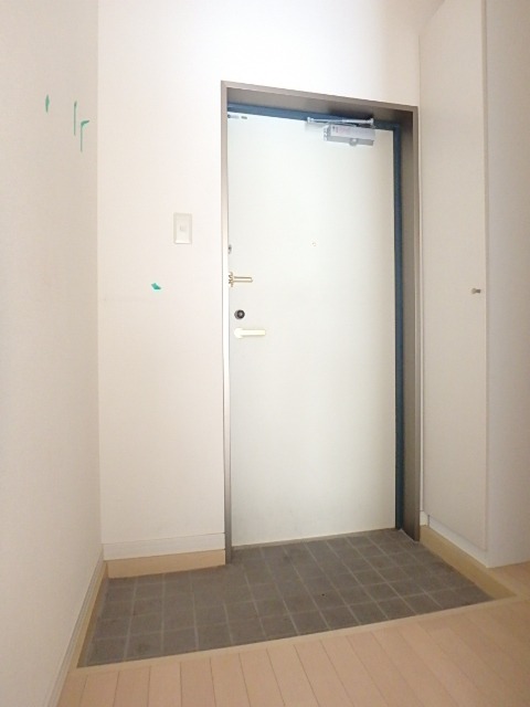 玄関　図面と現状に相違がある場合には現状を優先
