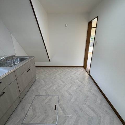 室蘭市小橋内町2丁目17-36戸建の内装写真