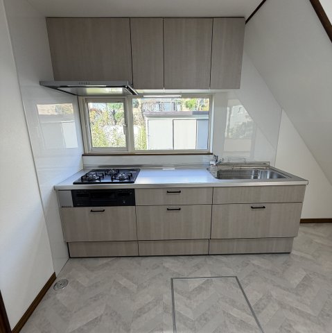 室蘭市小橋内町2丁目17-36戸建のキッチン写真