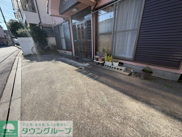 エントランス　庭