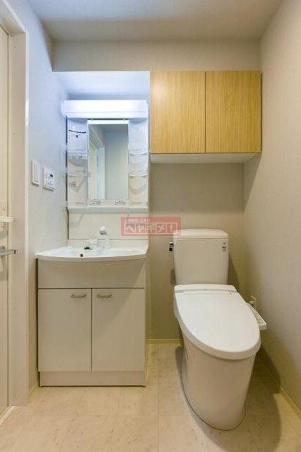 洗面設備　同建物参考写真