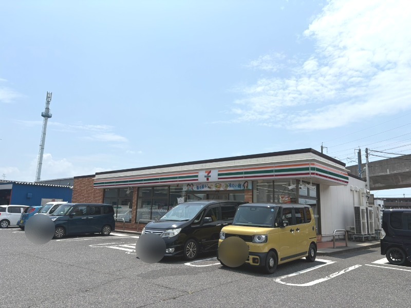 コンビニ　セブンイレブン新潟山田店（コンビニ）まで1058m