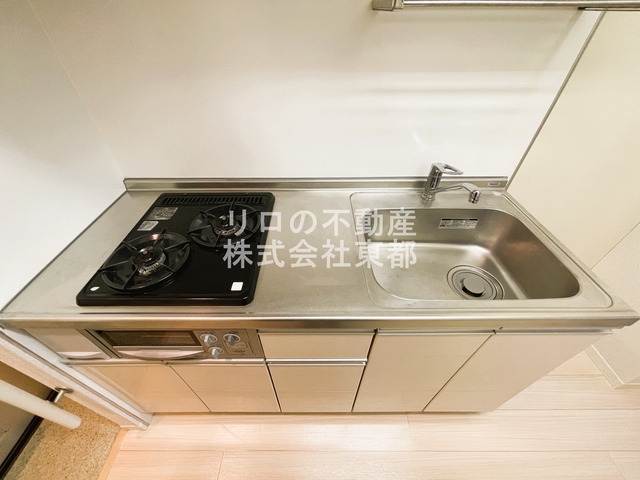 キッチン　お料理好きにはオススメのグリル付２口システムキッチン設置済♪
