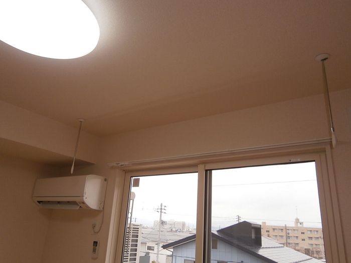 その他設備　室内物干し